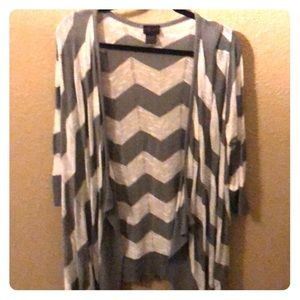 Plus size white and gray cardigan